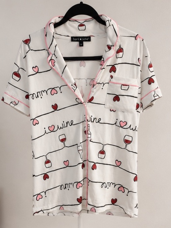 Derek Heart Other - Derek Heart White Short-Sleeve Pajama Top with Pink & Red Heart Wine Print